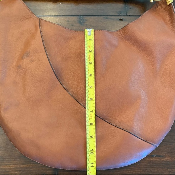 Vince Camuto Ashby Leather Hobo Shoulder Stable Brown $228 NWT - Picture 9 of 12